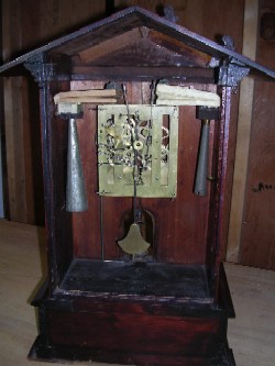 Black Forest trumpeter clock, Full back view.