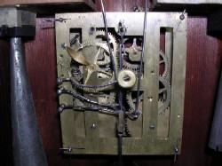 Black Forest trumpeter clock, Movement.